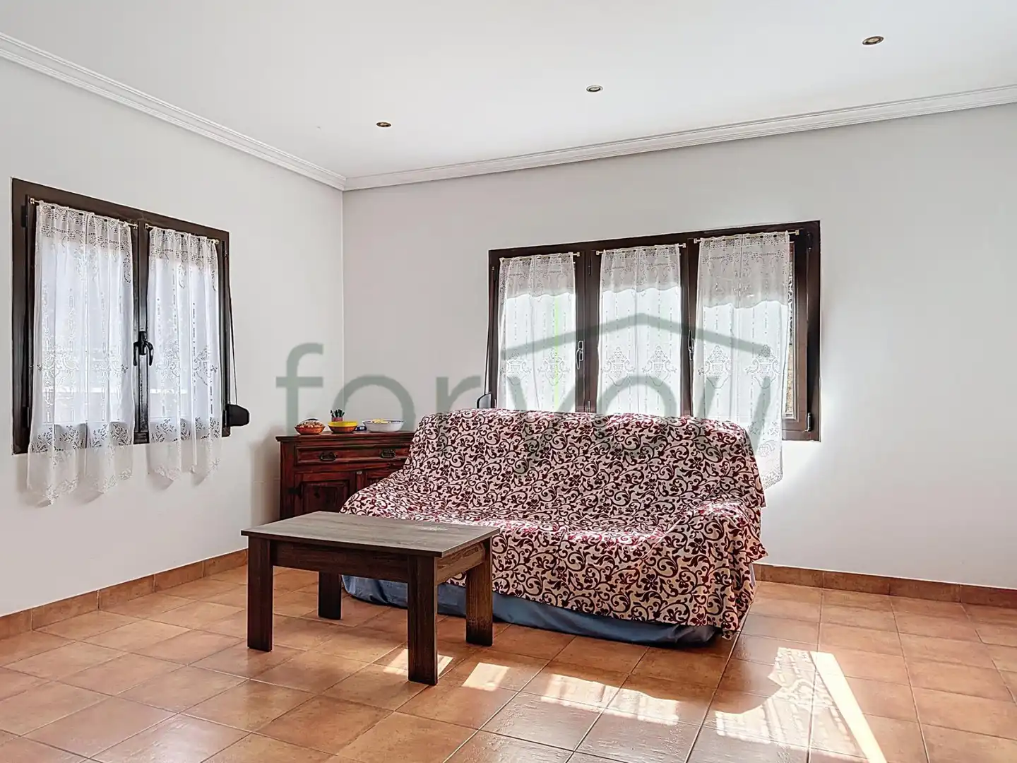Sala d'estar de Casa adosada en venda en Donostia - San Sebastián  amb Calefacció, Terrassa i Balcó