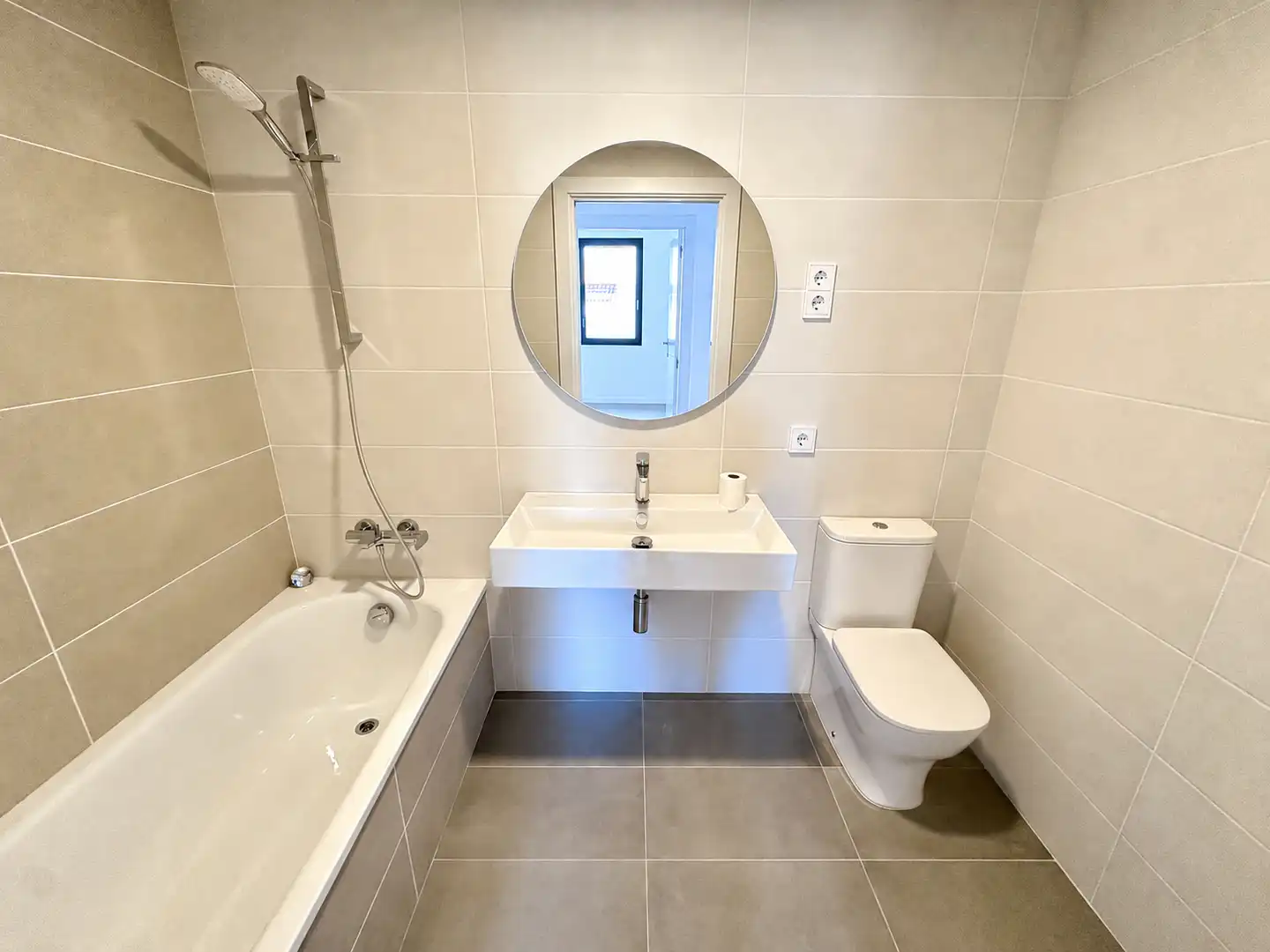 Baño de Piso en venta en Badalona con Aire acondicionado, Calefacción y Parquet