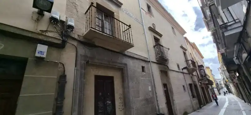 Pis amb jardí en venda a Casco Antiguo