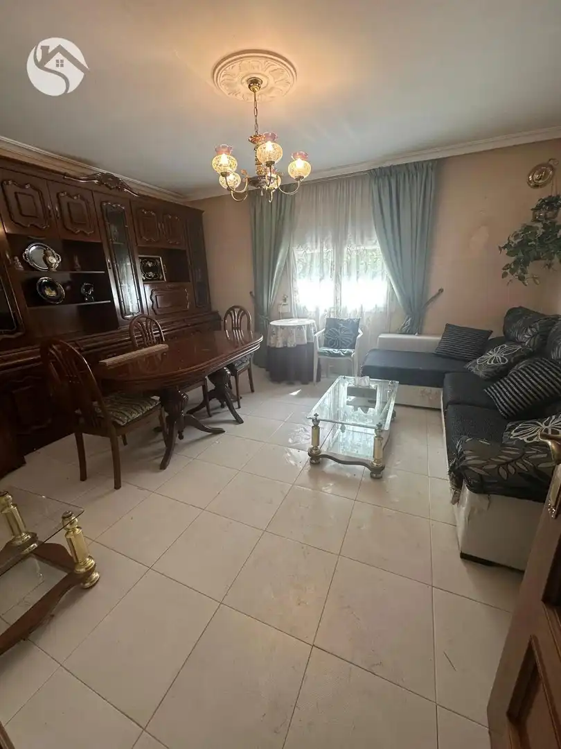 Sala de estar de Piso en venta en Cuenca con Calefacción, Trastero y Amueblado