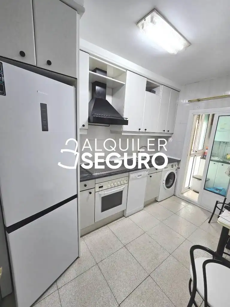 Cocina de Piso de alquiler en Coslada con Aire acondicionado, Calefacción y Terraza