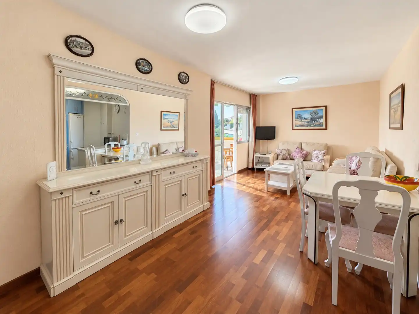 Comedor de Piso en venta en Torremolinos con Terraza, Amueblado y Lavadora