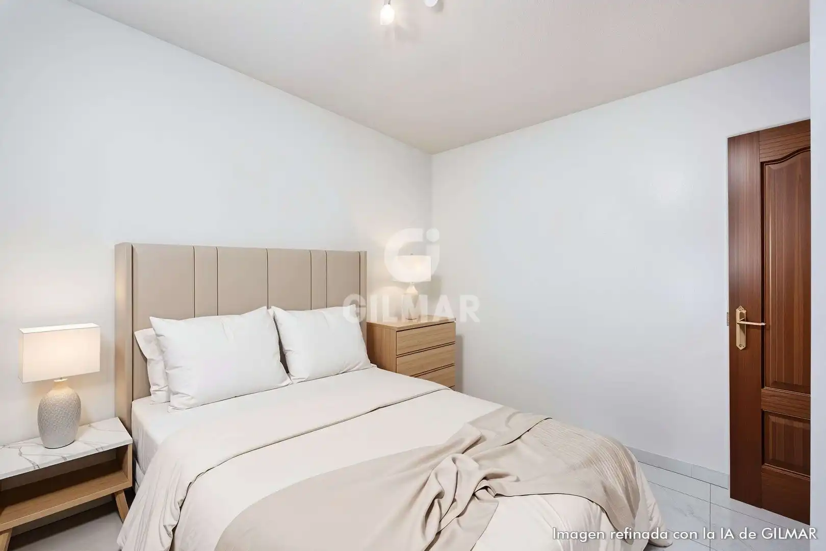Habitación de Piso en venta en Madrid con Calefacción y Balcón