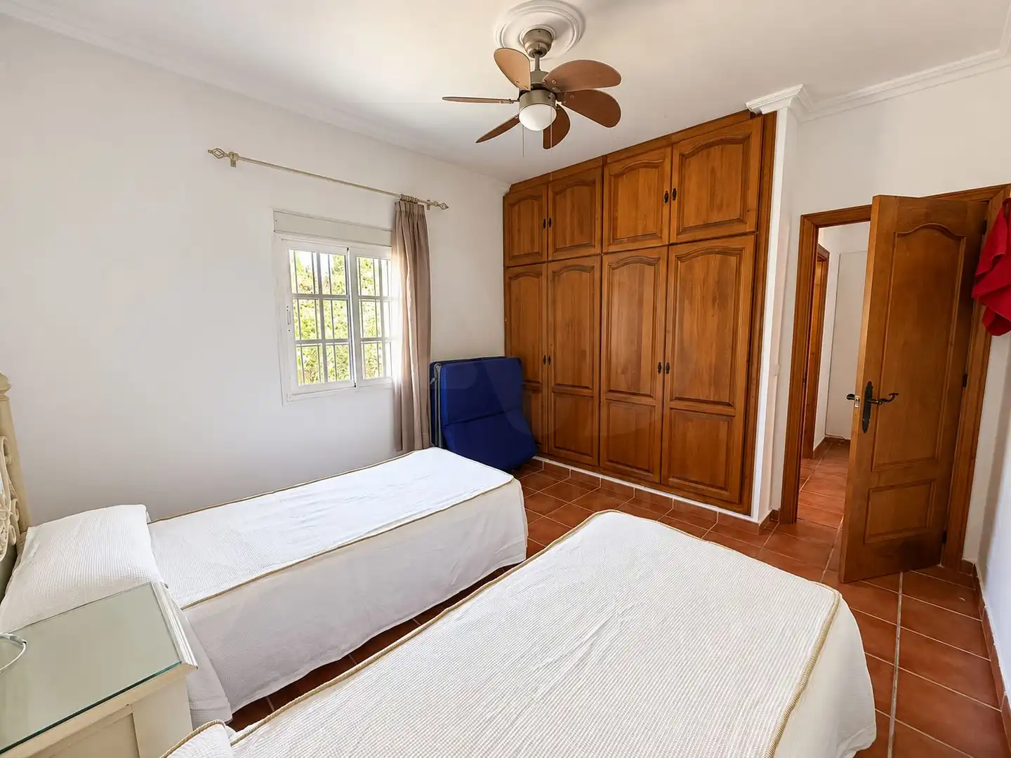 Dormitori de Casa o xalet en venda en Tarifa amb Aire condicionat i Terrassa