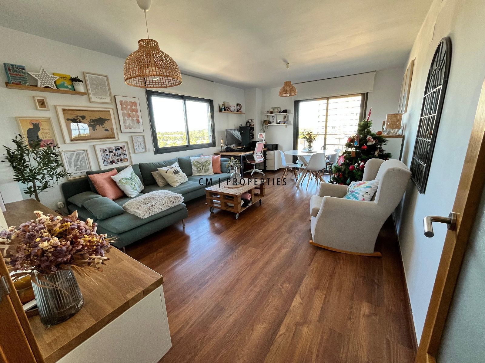 Living room of Flat to rent in Paterna  with Air Conditioner, Heating and Terrace