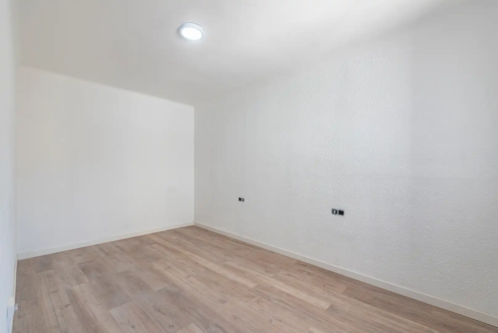 Flat for sale in Badalona  with Air Conditioner, Heating and Parquet flooring