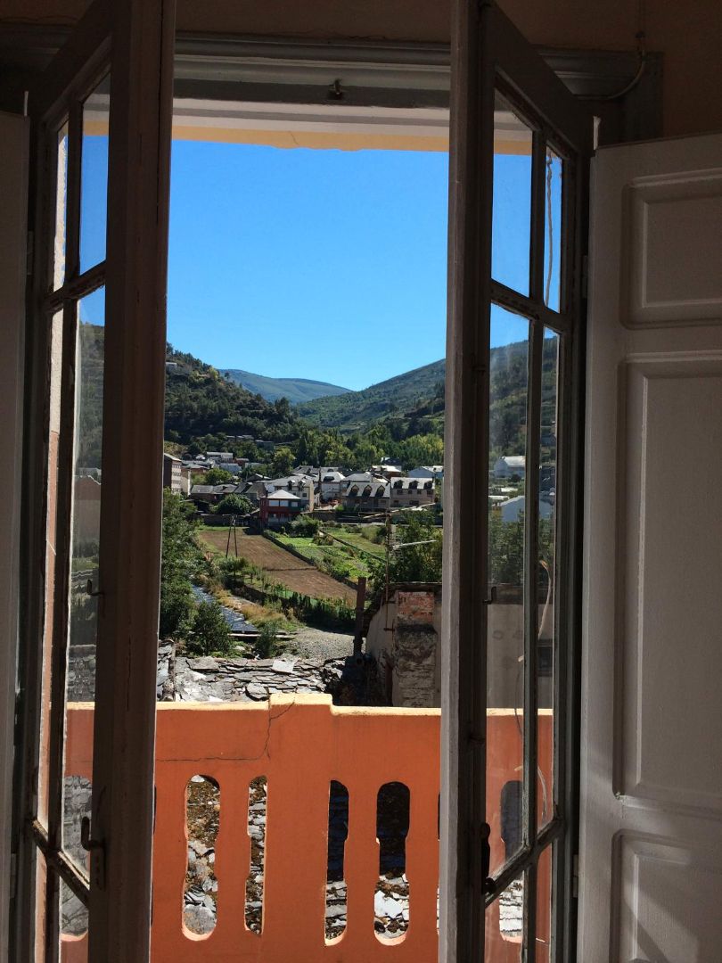 Exterior view of Building for sale in O Barco de Valdeorras  