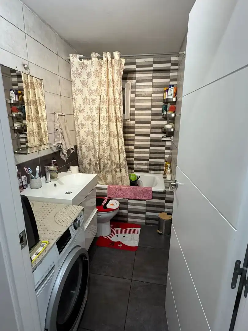 Badezimmer von Wohnung zum Verkauf in L'Hospitalet de Llobregat