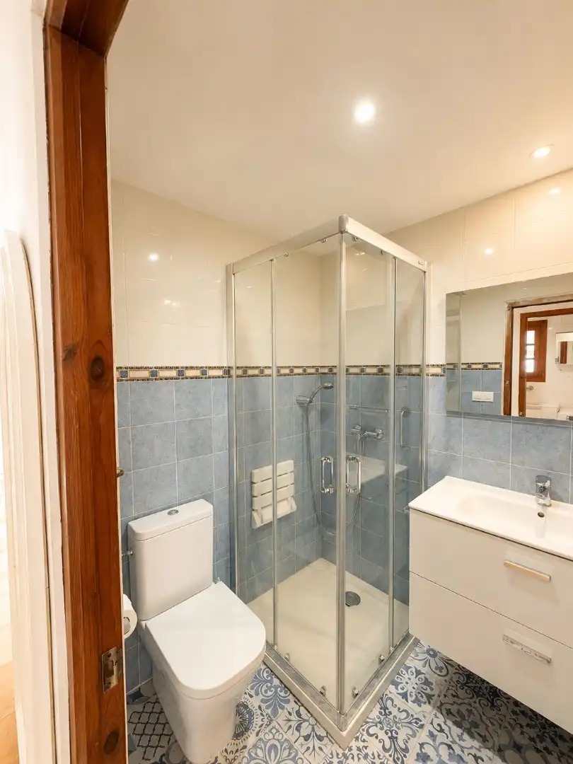 Bathroom of Houses for sale in Almuñécar  with Air Conditioner, Heating and Private garden