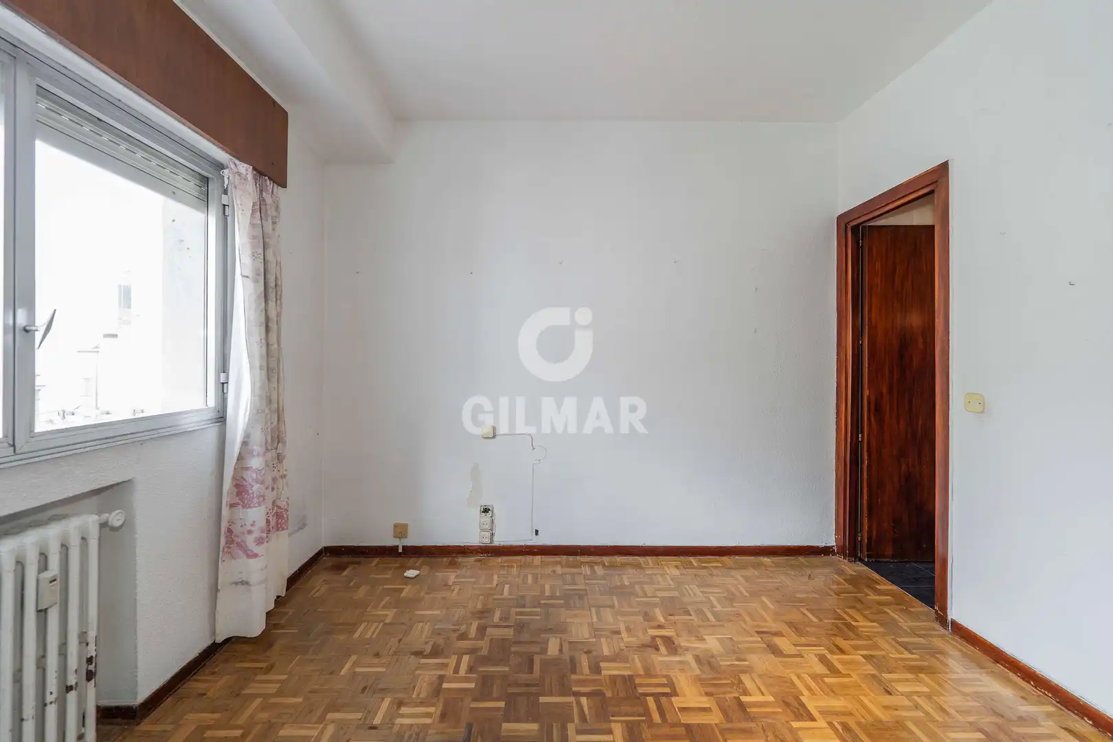 Habitación de Apartamento en venta en Madrid con Calefacción