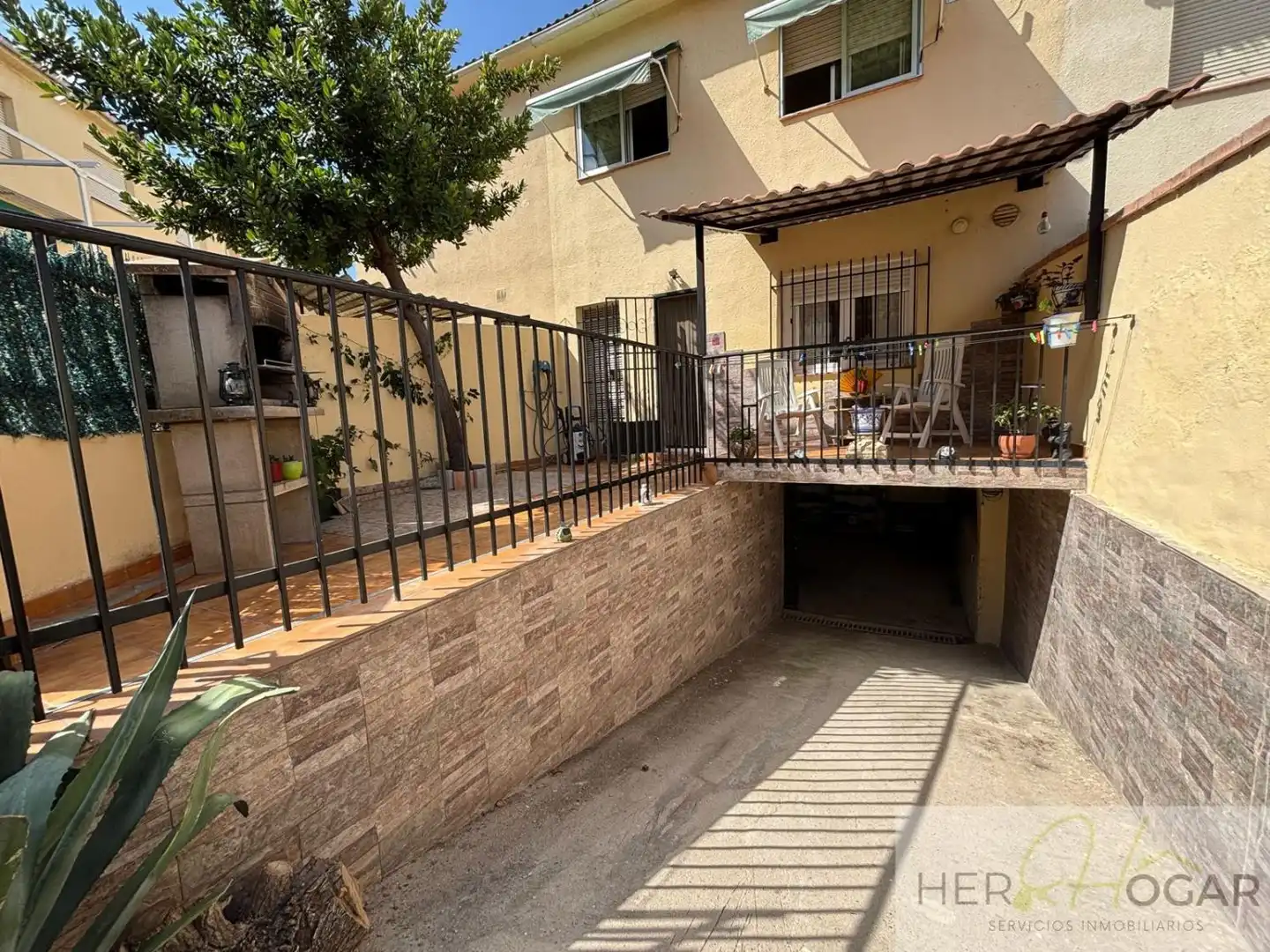 Terrassa de Casa o xalet en venda en Olías del Rey amb Aire condicionat, Calefacció i Jardí privat