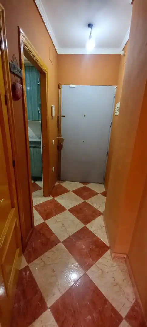 Maisonette zum Verkauf in Sevilla mit Klimaanlage