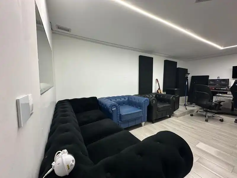Ground floor for rent in Madrid  with Air Conditioner and Heating