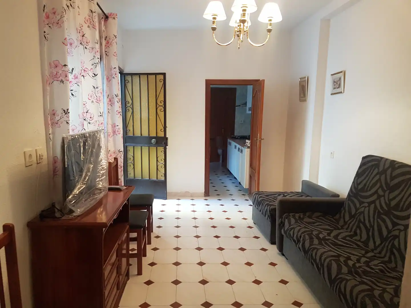 Sala de estar de Casa o chalet de alquiler en Granada con Calefacción, Terraza y Amueblado