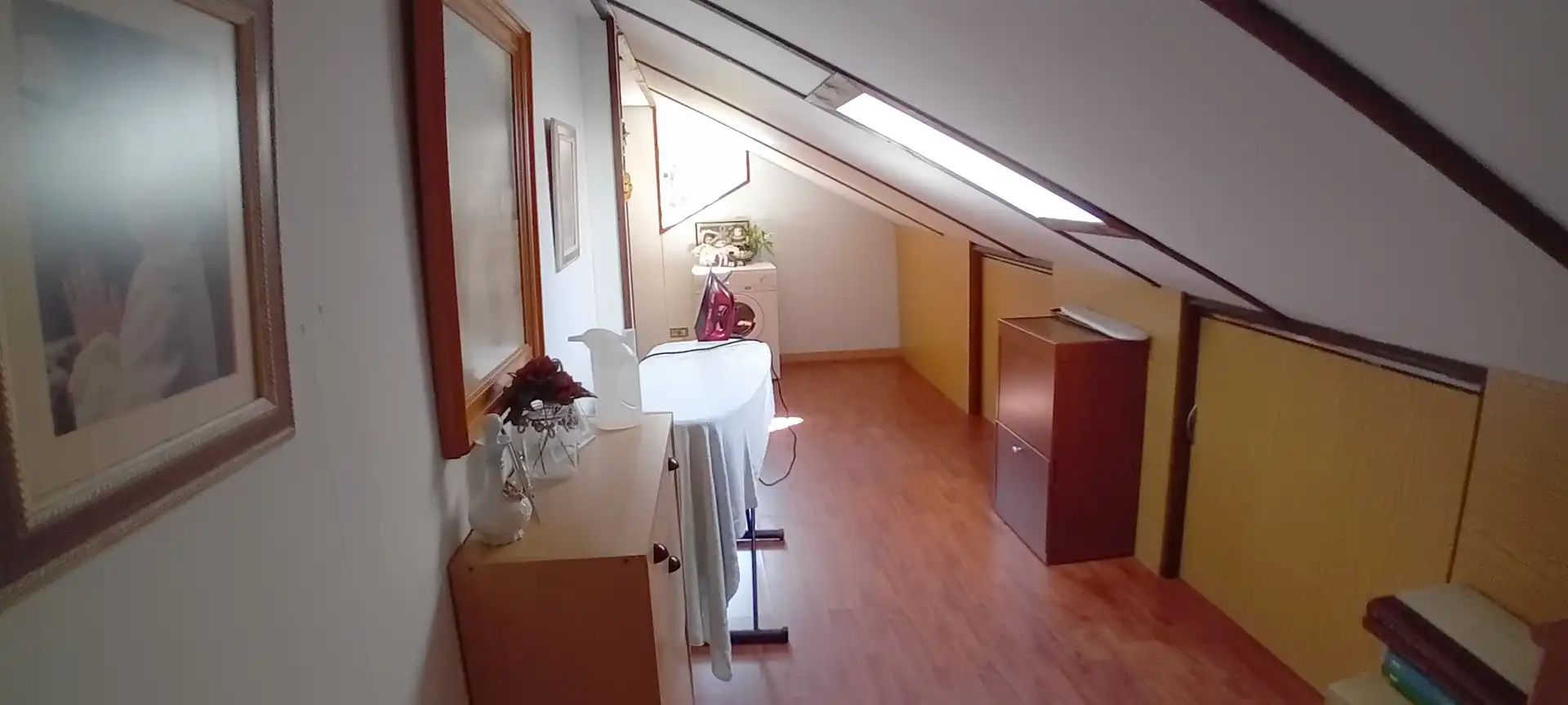 Dormitori de Casa o xalet en venda en Parres amb Calefacció, Jardí privat i Parquet