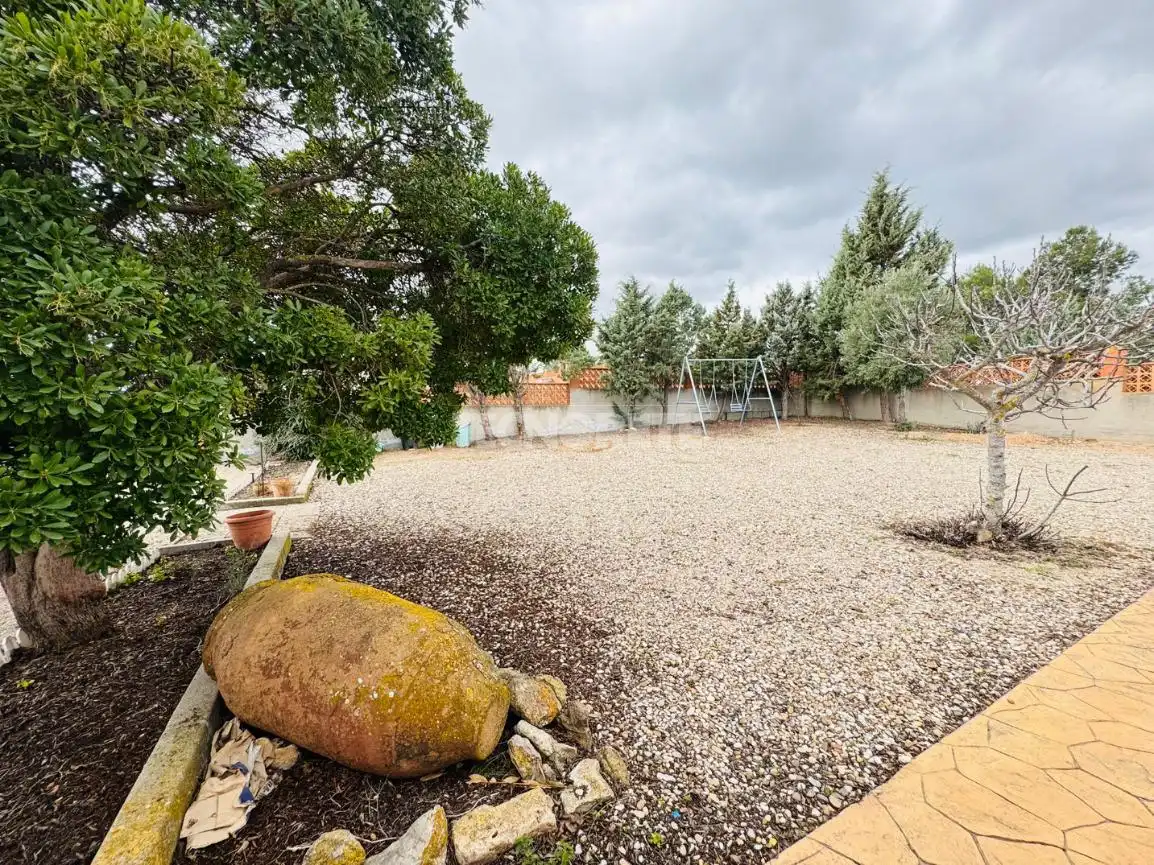Houses for sale in Mora  with Air Conditioner, Heating and Private garden