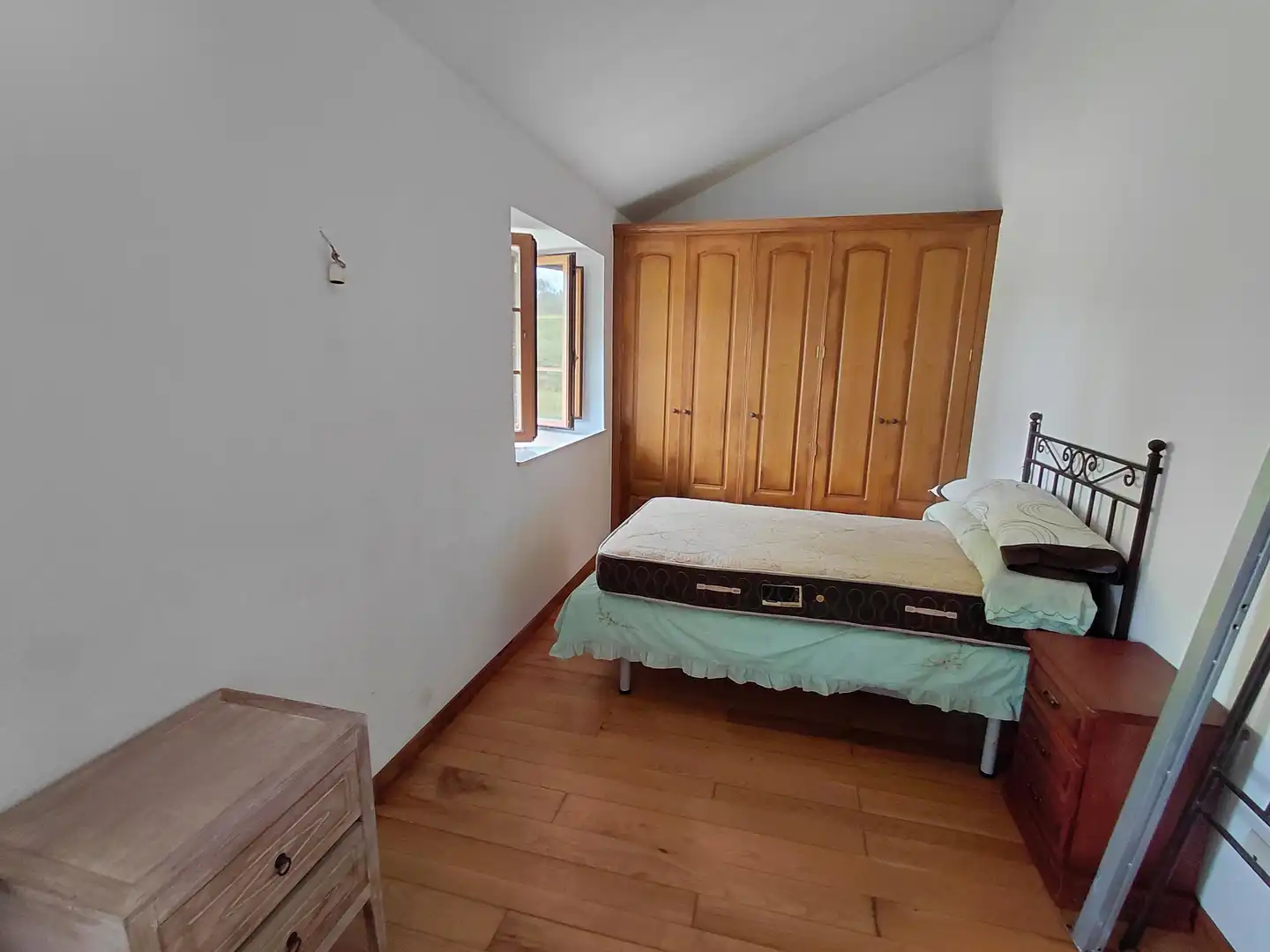 Habitación de Casa o chalet en venta en Betanzos con Calefacción, Jardín privado y Trastero