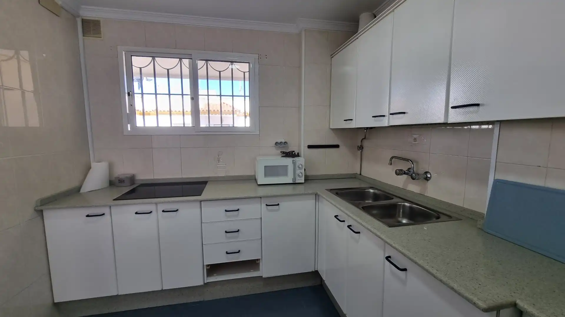 Cocina de Dúplex en venta en Chipiona con Aire acondicionado, Terraza y Amueblado