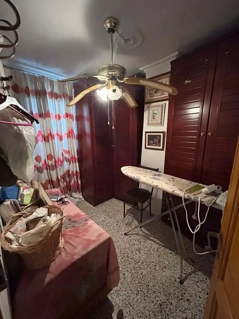 Habitación de Ático en venta en Cuevas de San Marcos con Aire acondicionado, Terraza y Amueblado