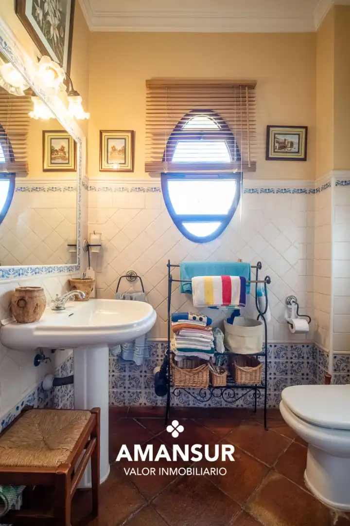 Chalet con piscina en venta en Avenida del Almendro, imagen 52