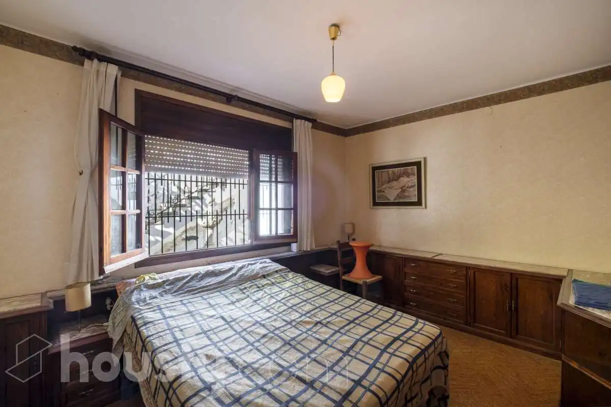Detached house with pool for sale in Calle Bergueda ., imagen 10