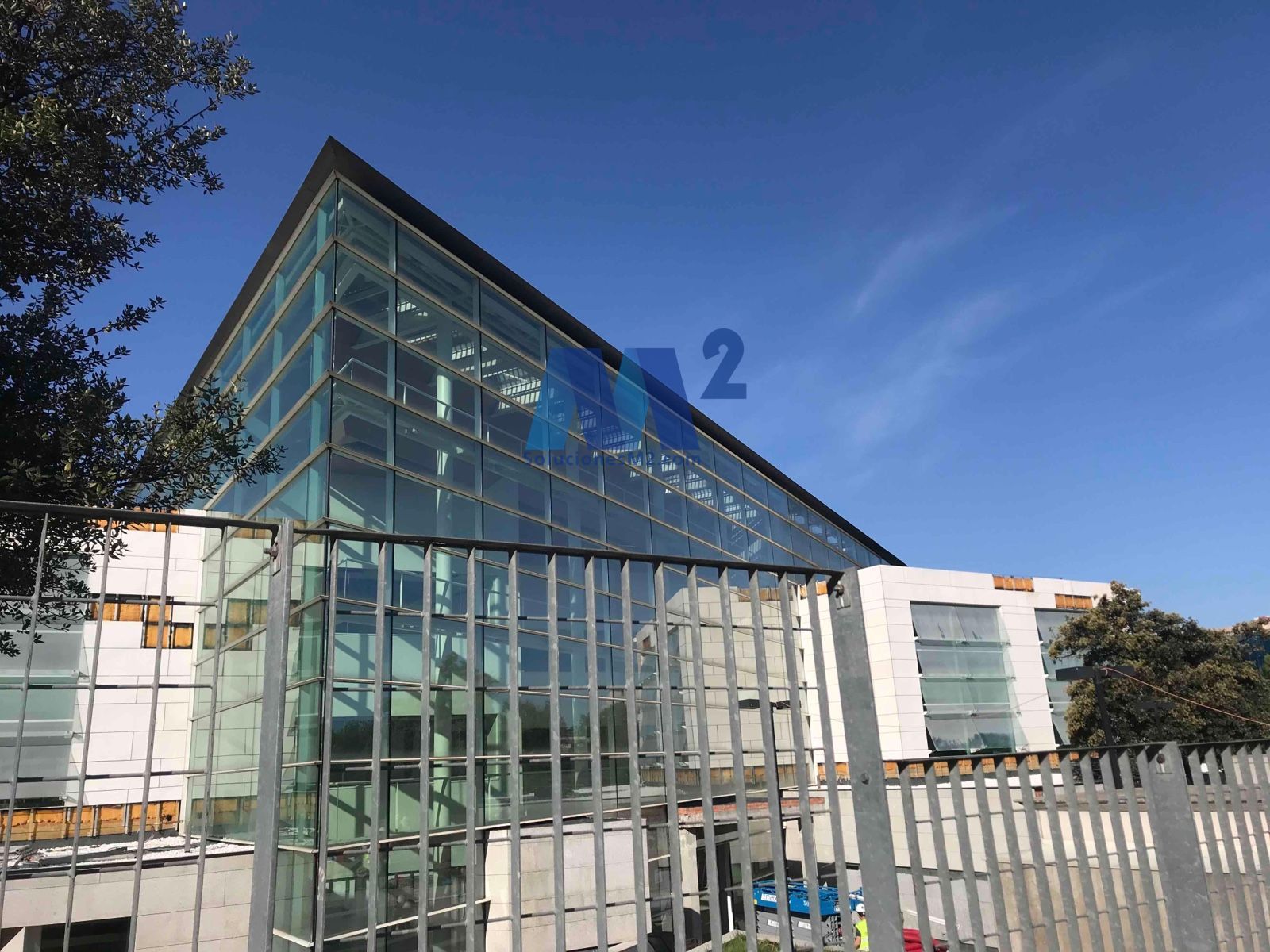 Exterior view of Office for sale in La Moraleja