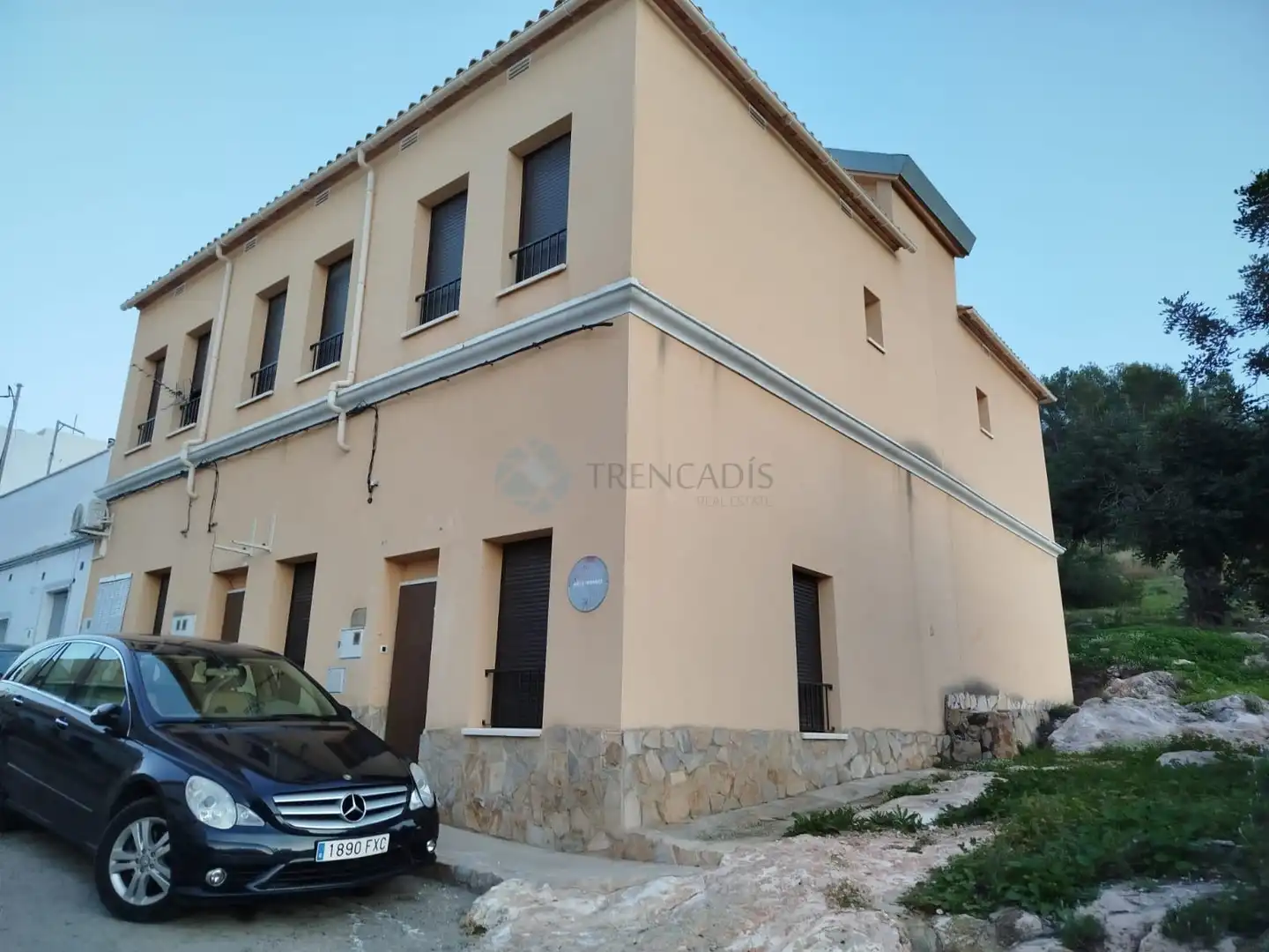 Vista exterior de Casa adosada en venta en Oliva con Terraza