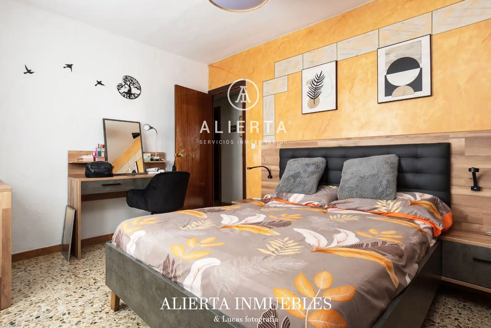 Bedroom of Flat for sale in Zaragoza  with Heating, Terrace and Swimming Pool