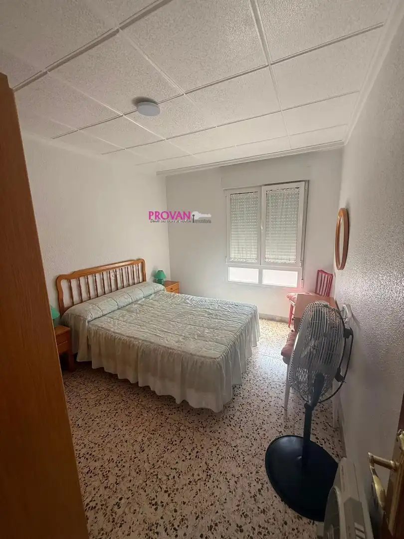 Habitación de Piso de alquiler en Guardamar del Segura con Amueblado