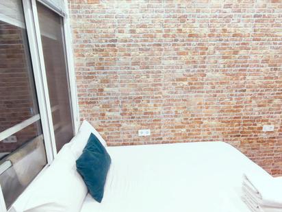 Bedroom of Flat to share in  Valencia Capital  with Air Conditioner, Furnished and Washing machine