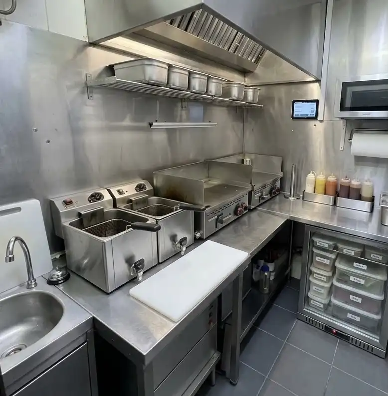 Local comercial en traspaso en Calle de Augusto Figueroa, imagen 4