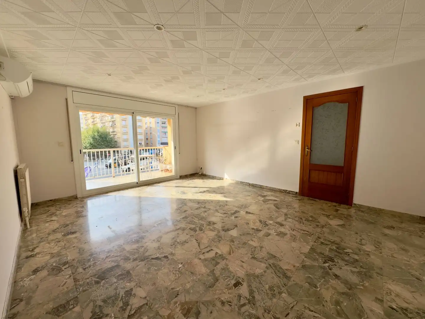 Sala de estar de Piso en venta en Calella con Aire acondicionado, Terraza y Balcón