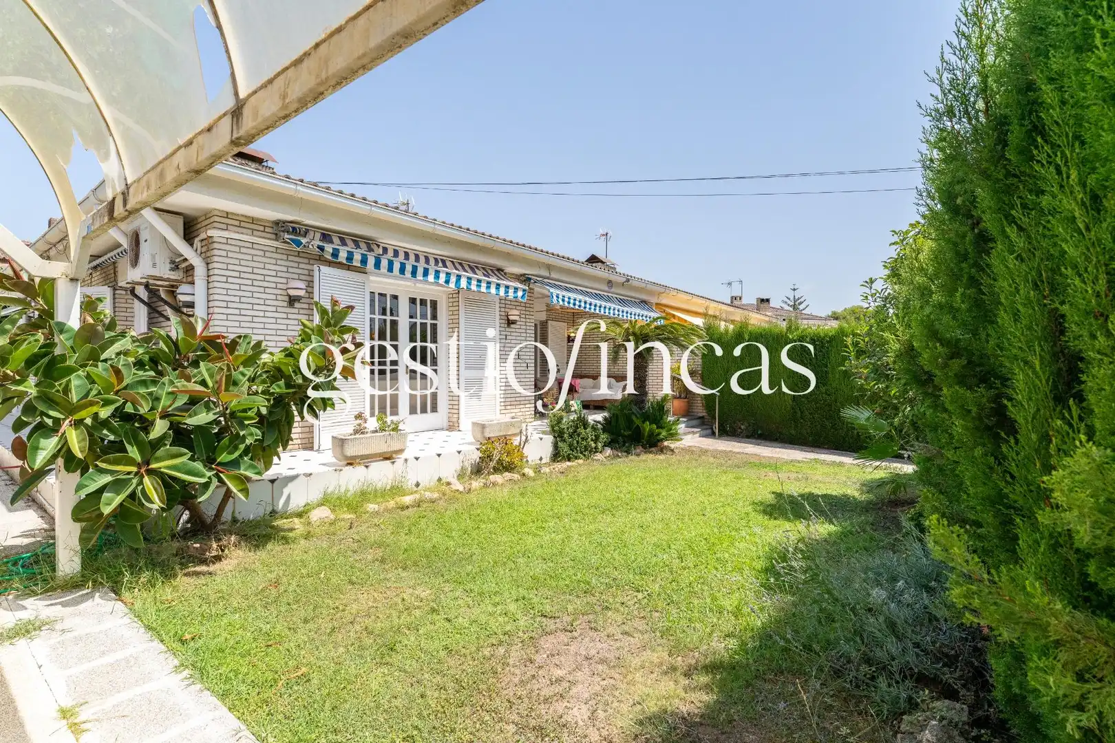 Vista exterior de Casa adosada en venta en Cambrils con Aire acondicionado, Calefacción y Amueblado