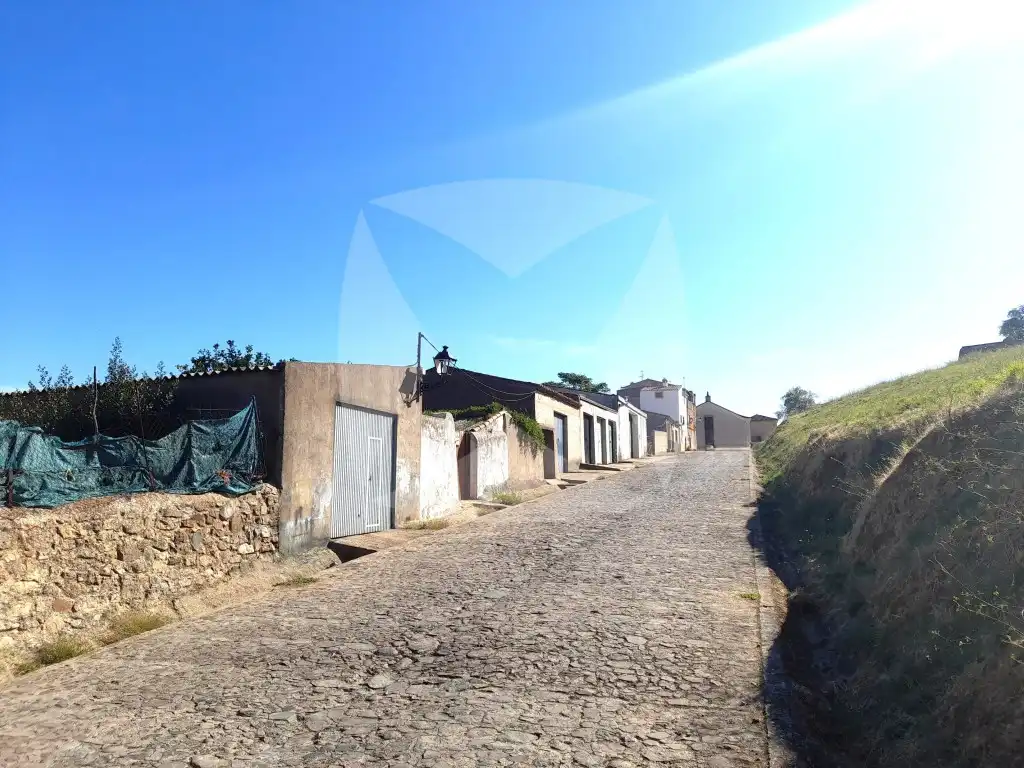 Houses for sale in Calle Puerta Valencia, Alburquerque