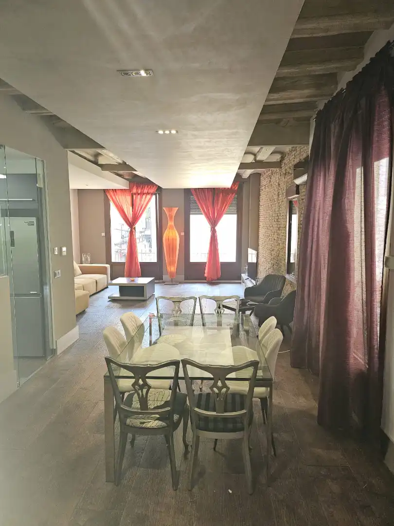 Living room of Flat for rent in Zaragoza  with Heating, Parquet flooring and Furnished