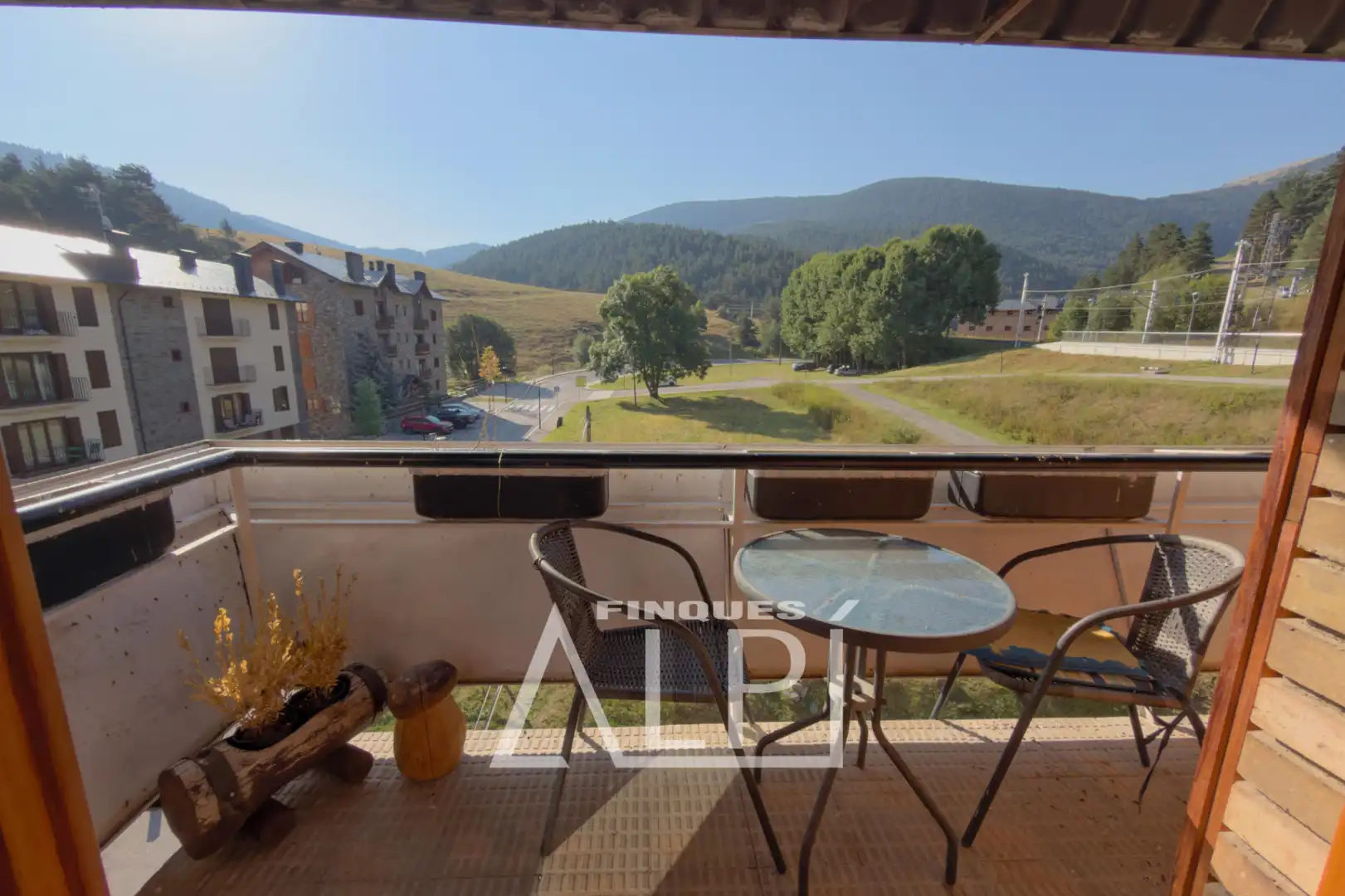 Terrace of Apartments for sale in Alp  with Heating, Storage room and Furnished