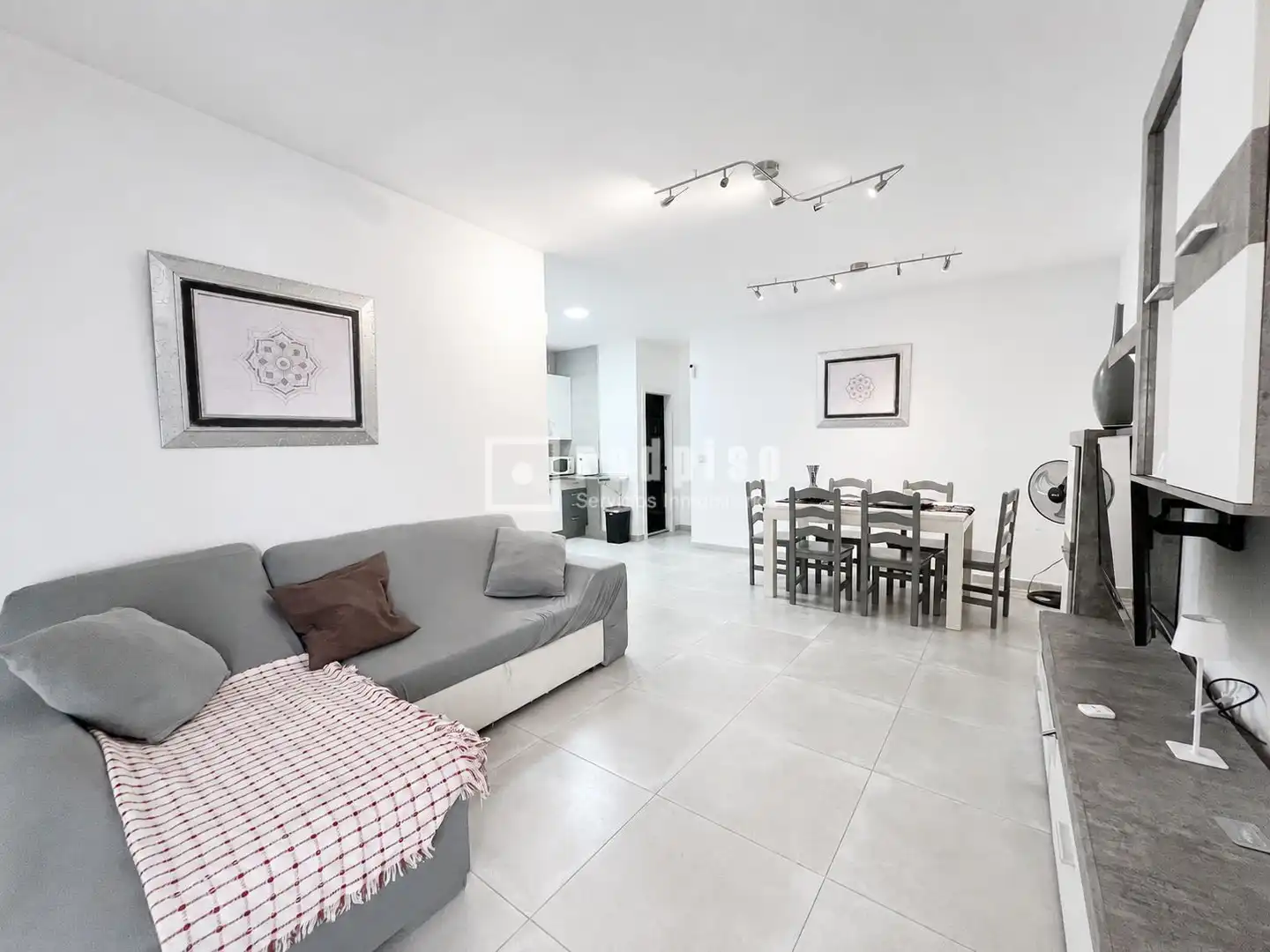 Piso en venta en La Carihuela - Los Nidos, imagen 4