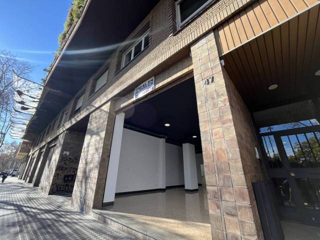 Local comercial en Alquiler en Calle Concilio de Trento, 45 en El Clot
