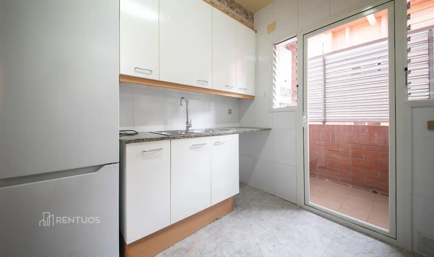 Küche von Wohnung zur Miete in Sant Joan Despí mit Parkett, Abstellraum und Möbliert
