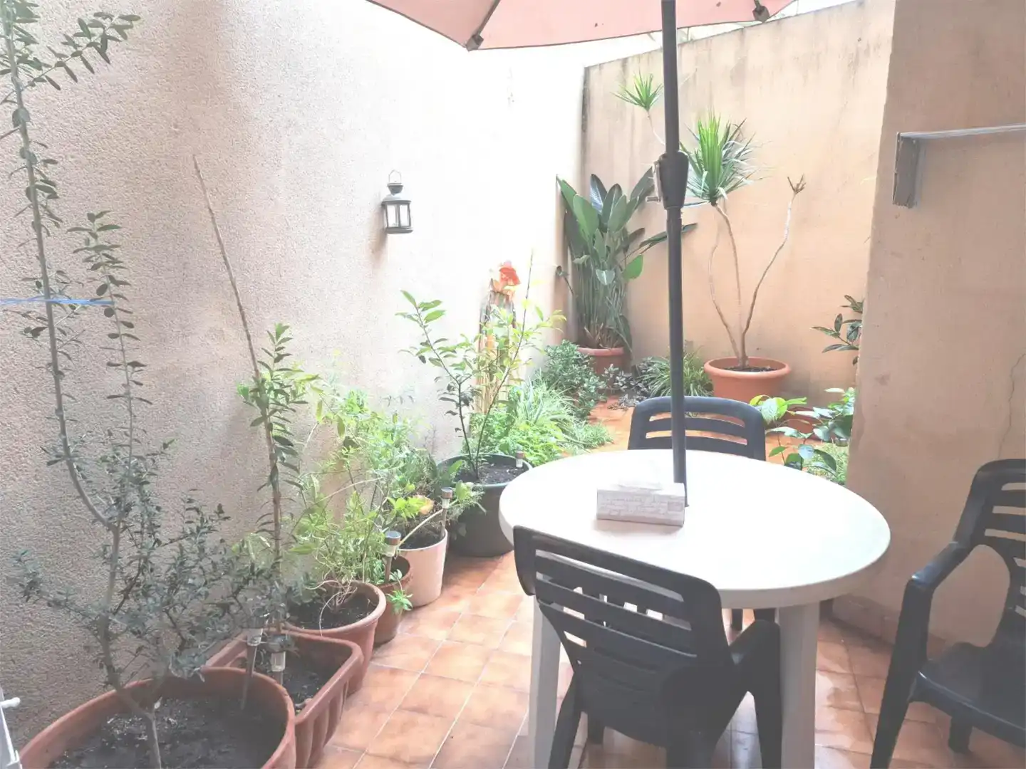 Terrassa de Dúplex per a compartir en Barcelona amb Aire condicionat, Parquet i Moblat