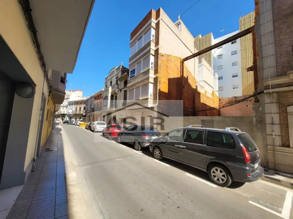 Terreno residencial en venta en Casc Urbà, imagen 3