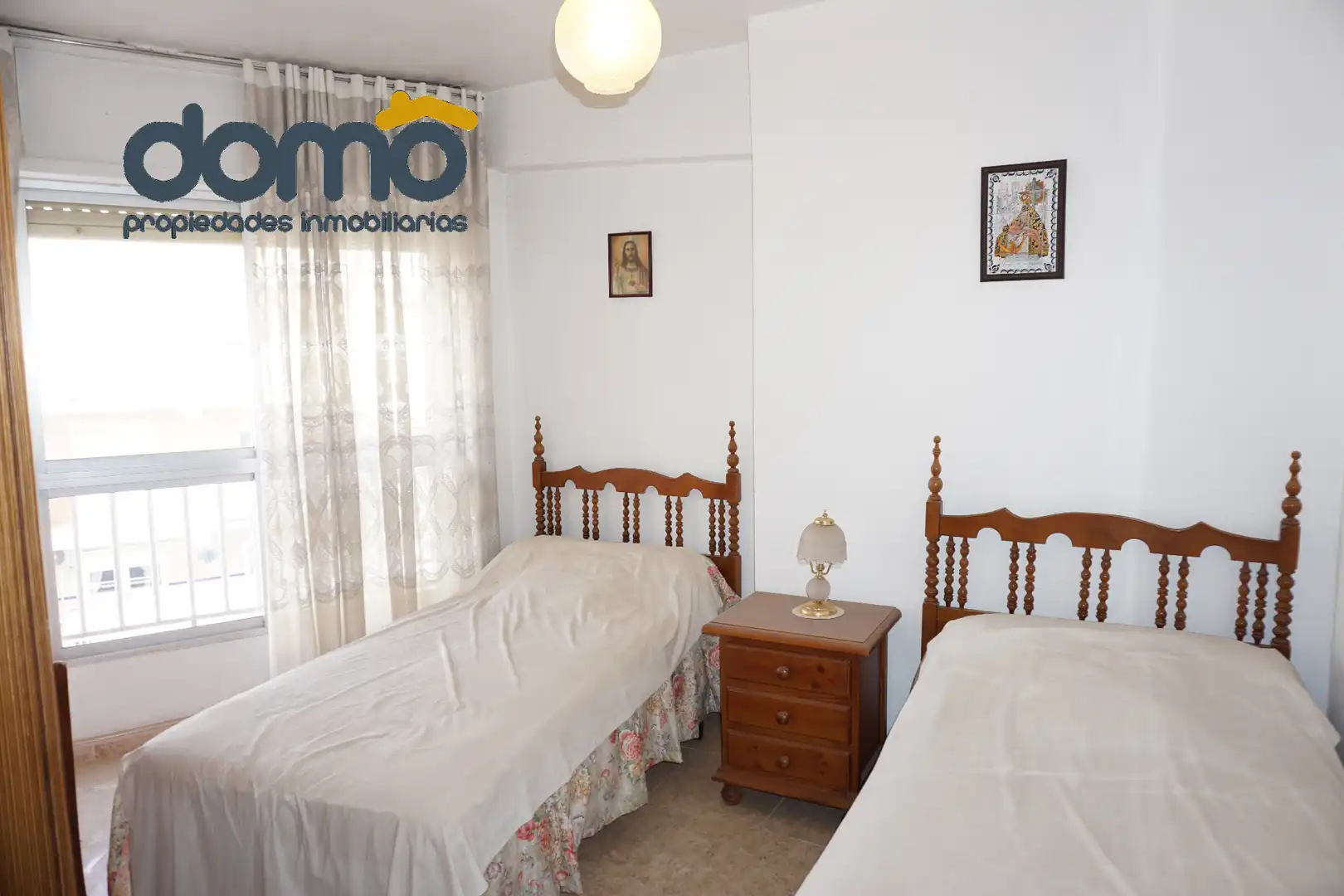 Habitación de Piso en venta en Almería con Amueblado y Balcón