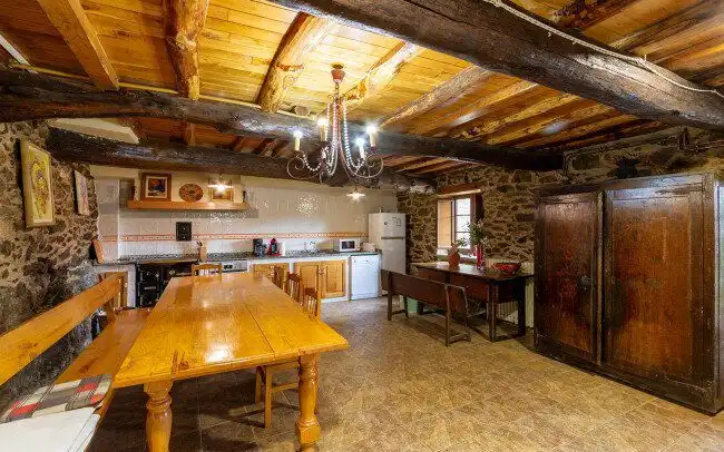 Cuina de Casa o xalet en venda en Sober amb Calefacció, Jardí privat i Terrassa