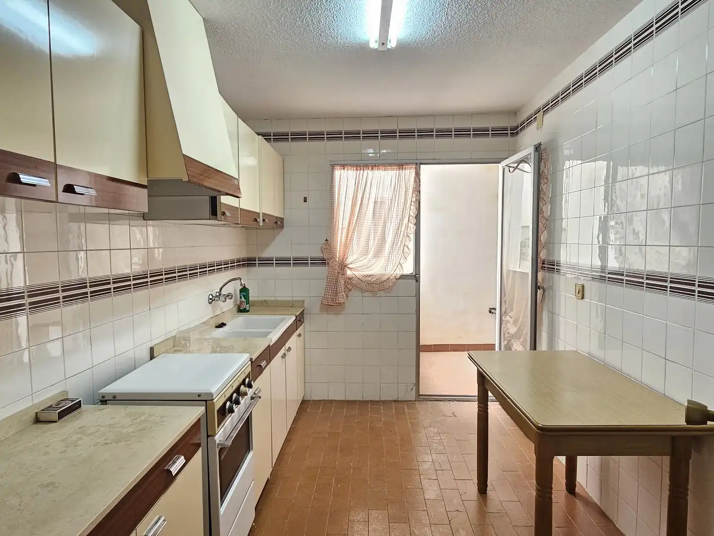 Kitchen of Flat for sale in Santa Pola  with Furnished, TV and Balcony