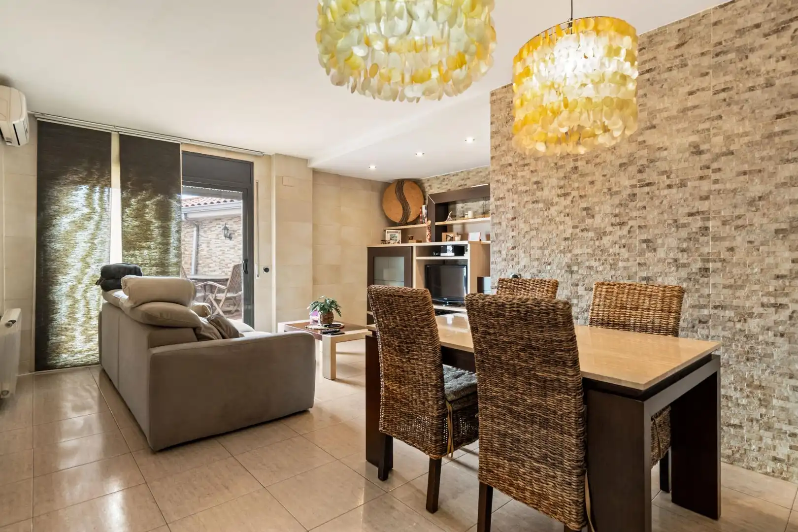 Wohnzimmer von Dachboden zum Verkauf in Parets del Vallès mit Klimaanlage, Heizung und Terrasse