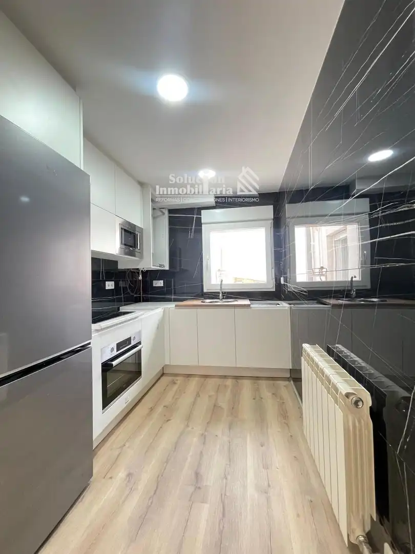 Kitchen of Flat for rent in Salamanca  with Heating and Furnished