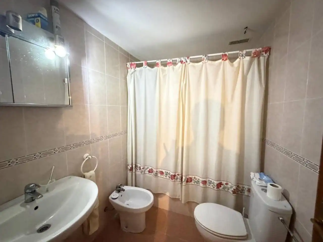 Bathroom of Duplexes for sale in Castellón de la Plana / Castelló de la Plana  with Air Conditioner, Terrace and Storage room