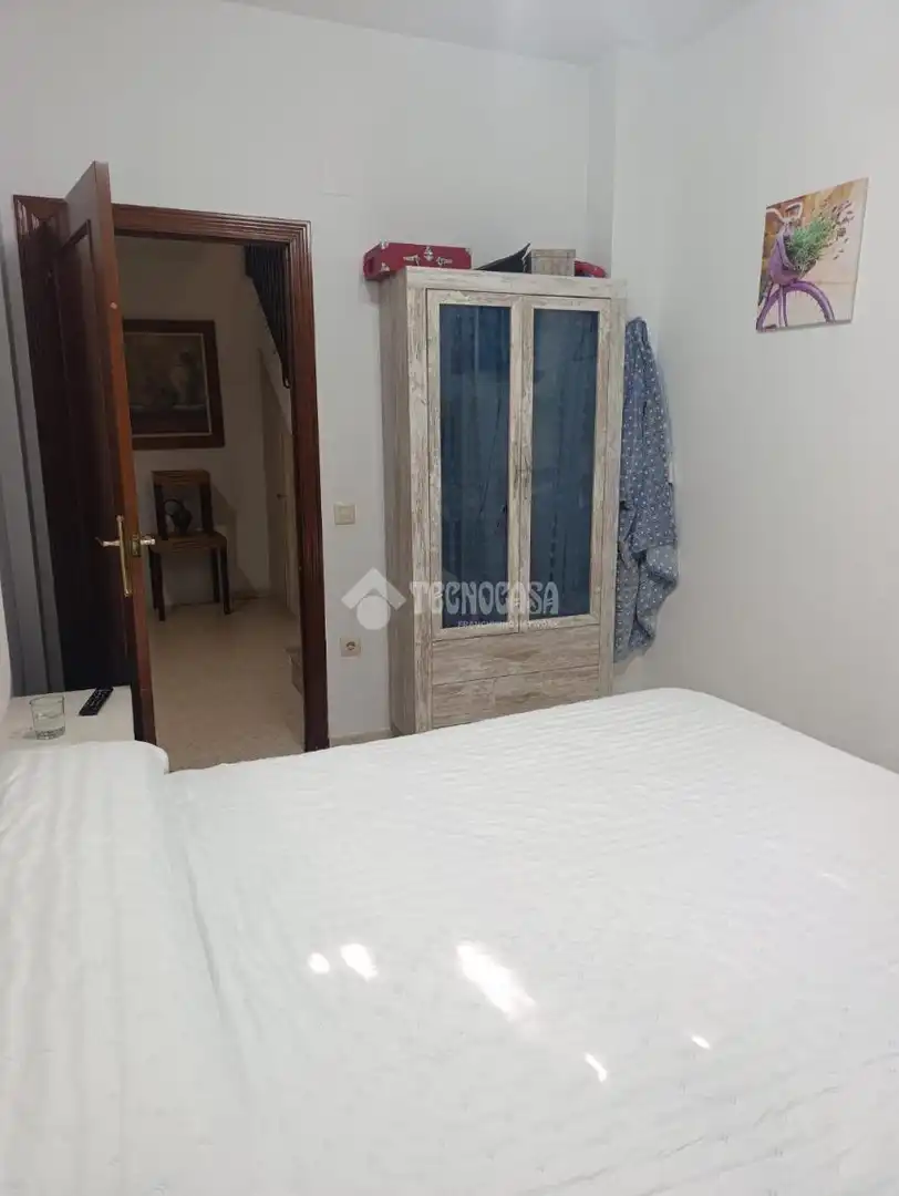 Habitación de Dúplex en venta en Valverde de Leganés con Aire acondicionado y Balcón