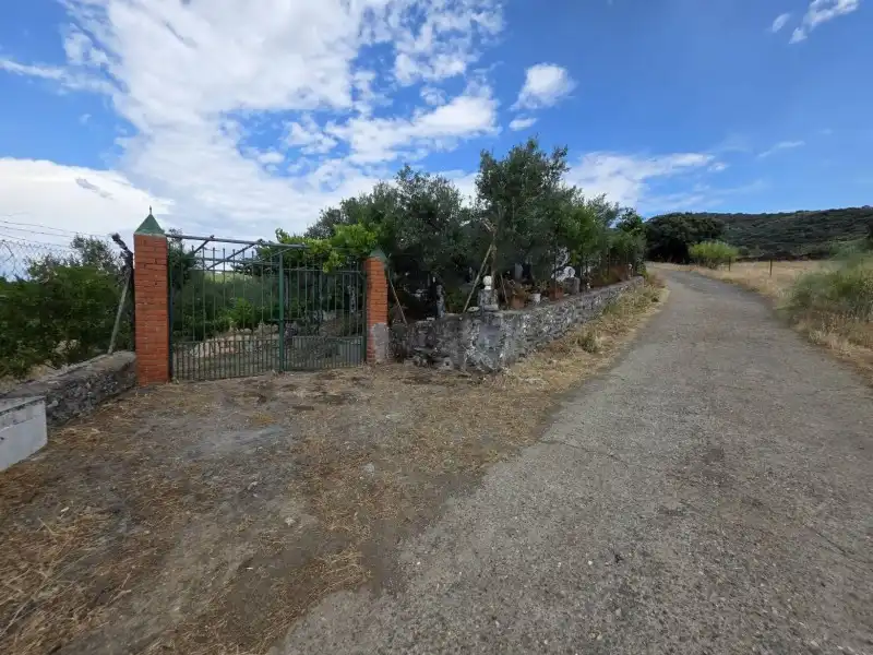 Terreni e lotti in vendita a Miralvalle - Av. Virgen del Puerto - La Data