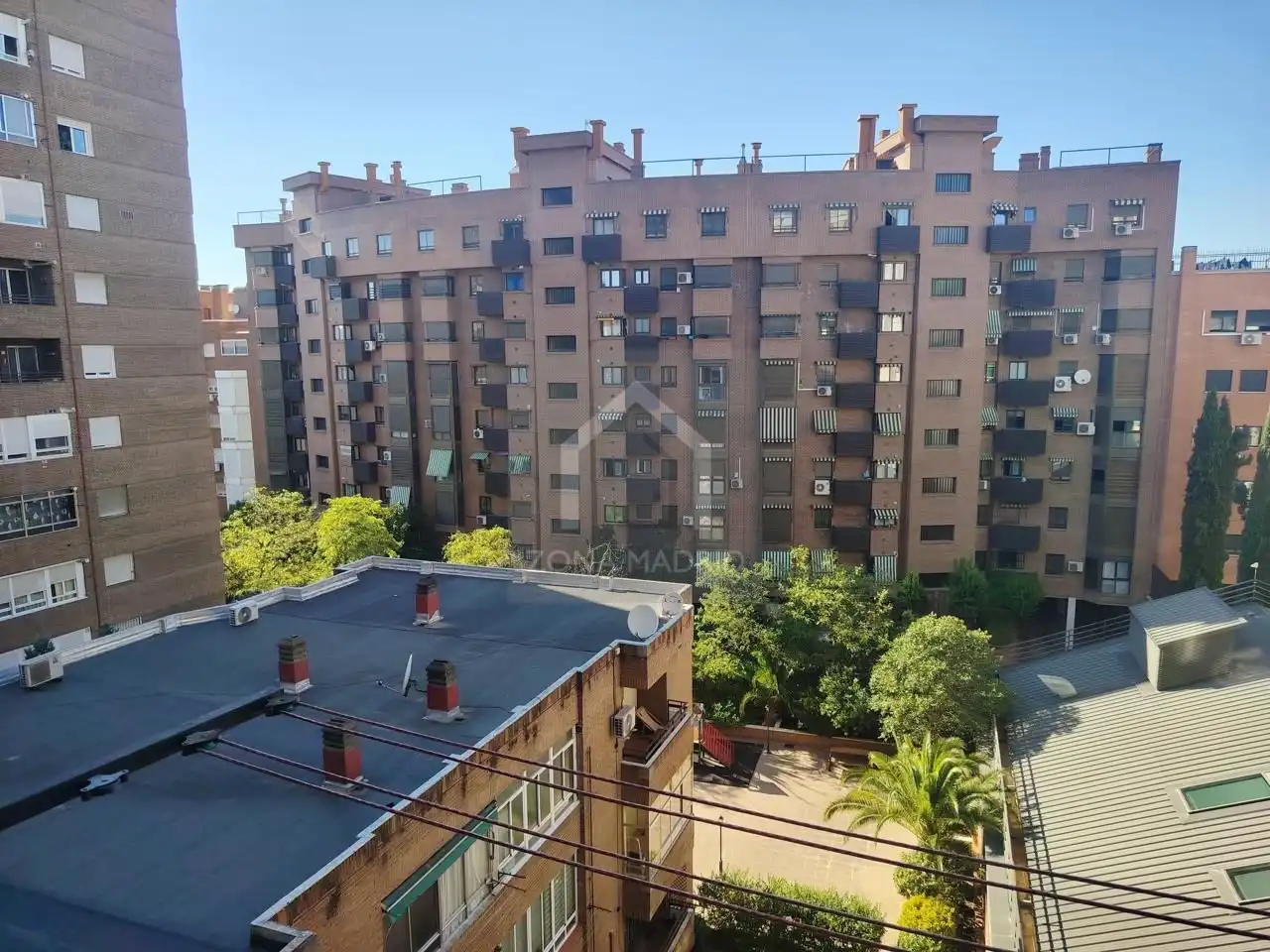 Vista exterior de Piso en venta en Madrid con Terraza